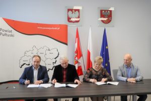 Podpisanie umowy na przebudowę drogi nr 1821W Winnica - Błędostowo