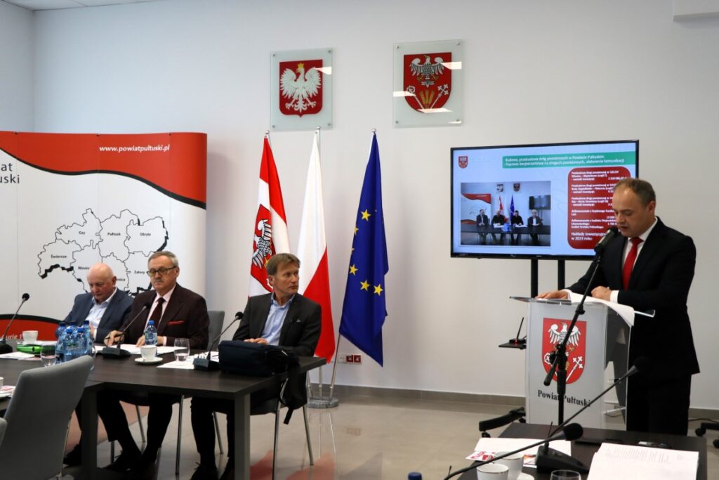 Sesja absolutoryjna połączona z uroczystym zakończeniem VI kadencji Samorządu Powiatu Pułtuskiego