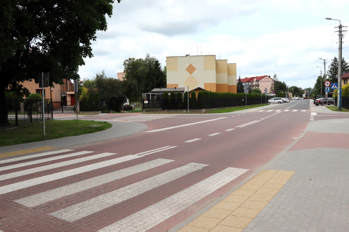 Rozbudowana ulica Białowiejska w Pułtusku z pozwoleniem na użytkowanie