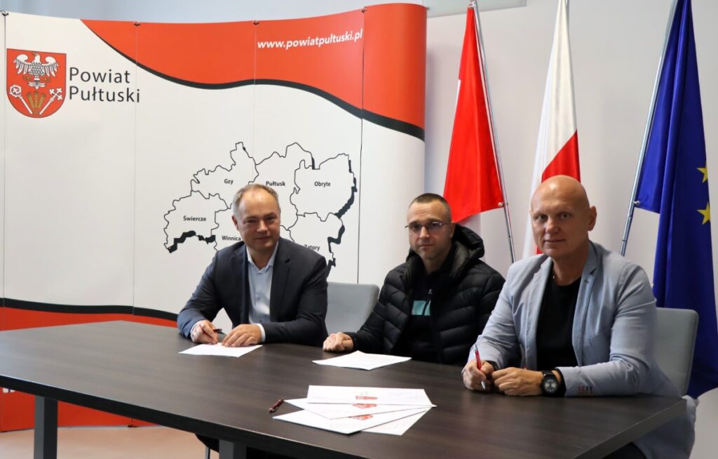 Podpisanie umów na dwie inwestycje drogowe w Powiecie Pułtuskim