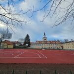 Budowa boiska wielofunkcyjnego Zespołu Szkół im. Bolesława Prusa dobiegła końca